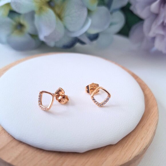 🟠✨Set of 2 Pairs of Earrings – Rose Gold Plated with Clear Crystals - Picture 6 of 6